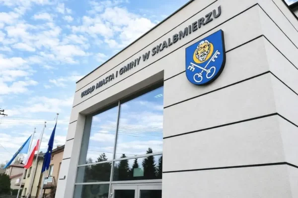 Barwny korowód dożynkowy przeszedł ulicami Skalbmierza