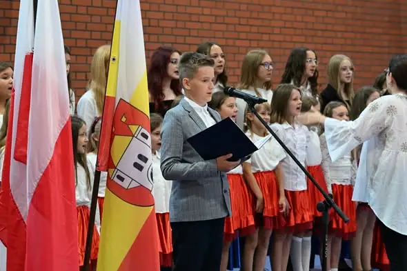 Rok szkolny 2026/2027 w Kowalu zainaugurowany – 1116 uczniów i przedszkolaków
