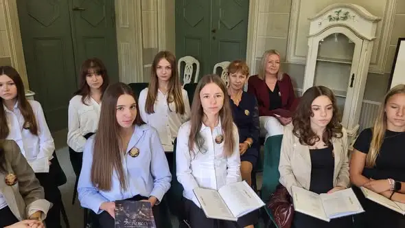 Bejsce: Narodowe Czytanie „Dziadów” w Pałacu Badenich