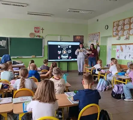 Narodowe Czytanie „Dziadów” w Zespole Szkolno-Przedszkolnym w Kowalu