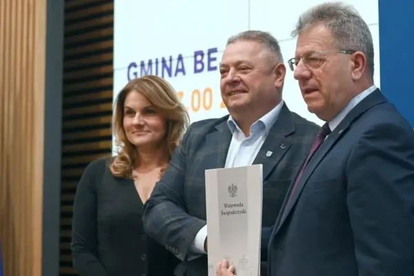 Gmina Bejsce z dofinansowaniem na Bon Senioralny – 77 tys. zł na wsparcie osób po 65. roku życia