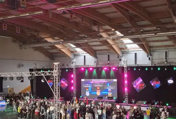 Uczniowie klas IV-VIII z wizytą na Mistrzostwach Świata w hip-hopie w Kielcach