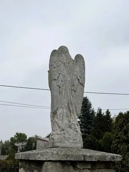 Skalbmierz: 7. kwesta na cmentarzu – zbiórka na anioły i figurę św. Stanisława
