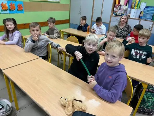 Pierwszoklasiści z Kowala poznali tajniki energii elektrycznej
