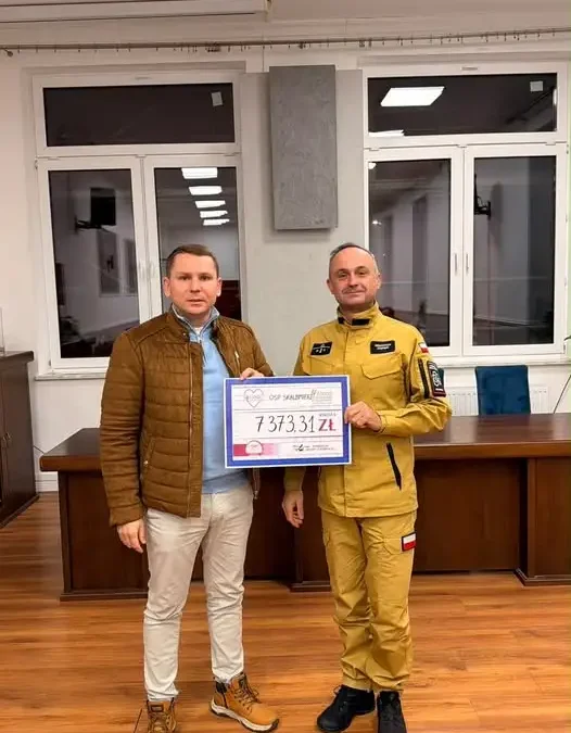 Fundacja Lecimy z Pomocą wsparła OSP Skalbmierz voucher o wartości ponad 7 tys. zł