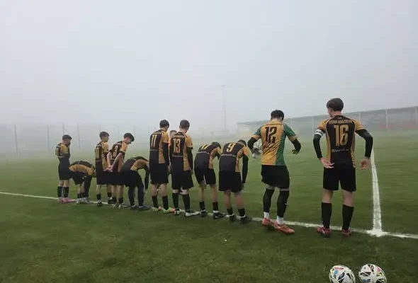 Juniorzy starsi Victorii Skalbmierz przegrywają z Łysicą Bodzentyn 0:3